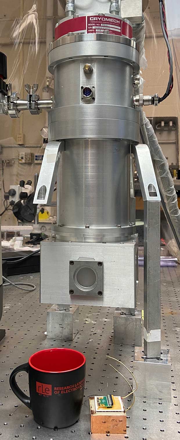 研究人员首次推出紧凑型太赫兹激光器 2 研究人员首次推出紧凑型太赫兹激光器