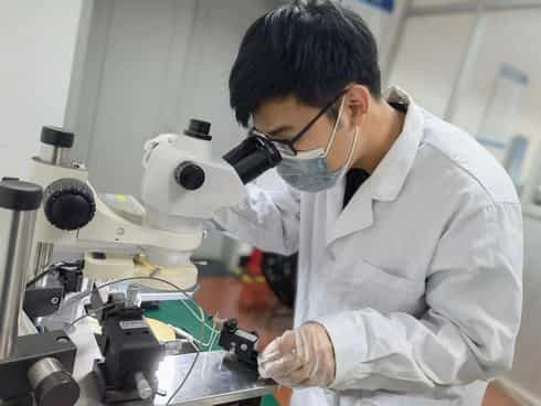 天津大学本科生研发可应用于6G通讯器件新材料