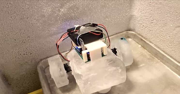 未来,冰制机器人"Ice Robots " 进行星际探索时可自修复和重构 1 未来,冰制机器人"Ice Robots " 进行星际探索时可自修复和重构